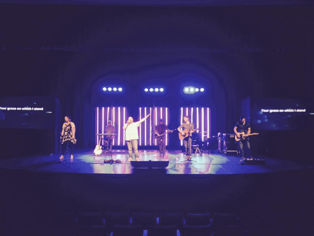 adamcbien's tweet photo. Band rocked it tonight. @NewPointeChurch #HelloWooster #mulitisite #portablechurch @wesfeldner http://t.co/TigTajSC8v