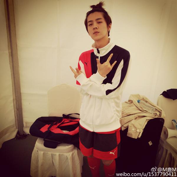 150419 LU HAN Weibo: This birthday event is very special to me, I hope you\re all happy, Thank you for everything 