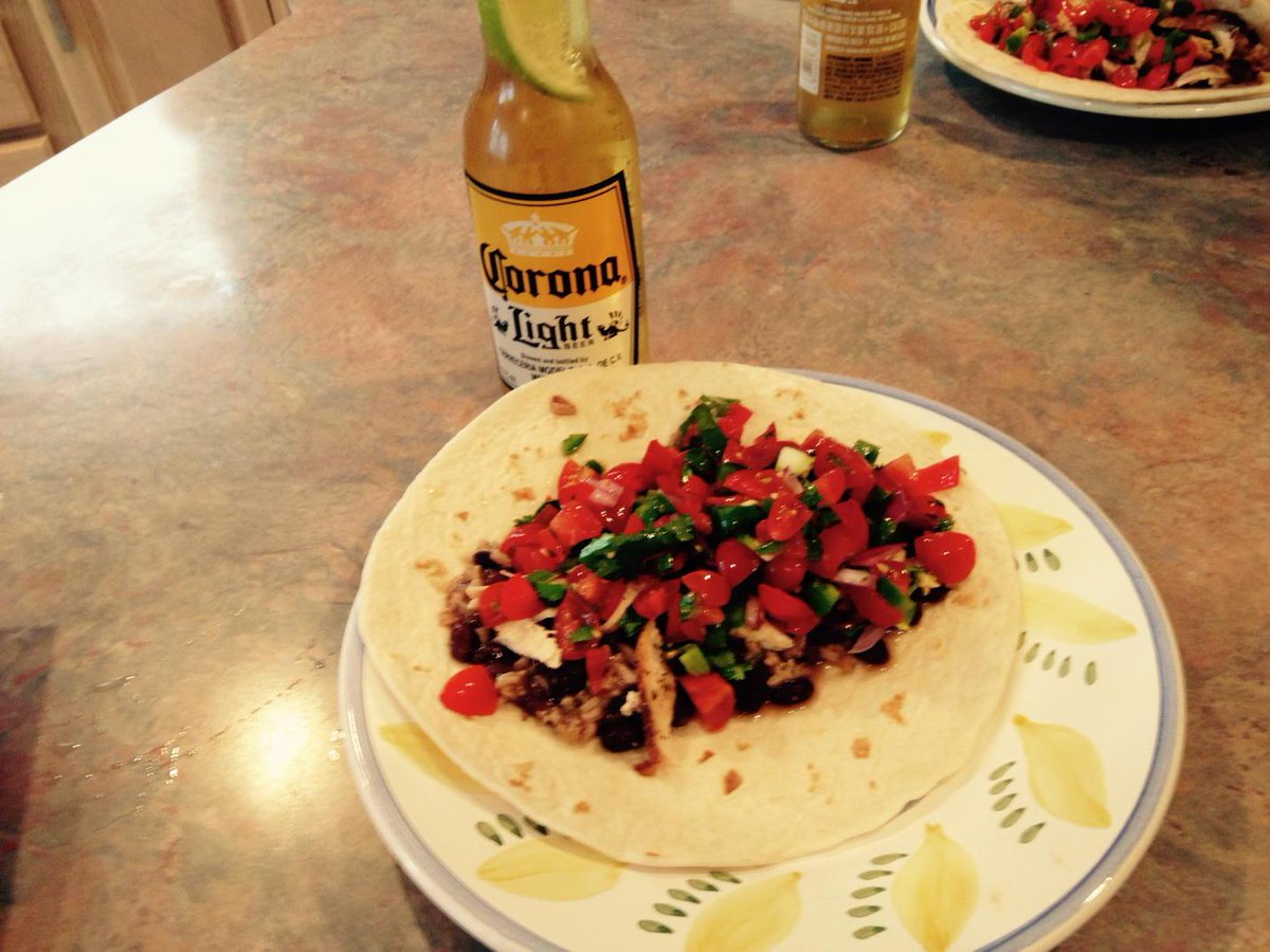 TeddiJoyce's tweet photo. Tonight is a classic favorite #weekoffood http://t.co/hIQEVY25Vg