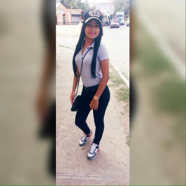 Massiel_x18's tweet photo. - Meeee ;) http://t.co/kOW0DmNzlS