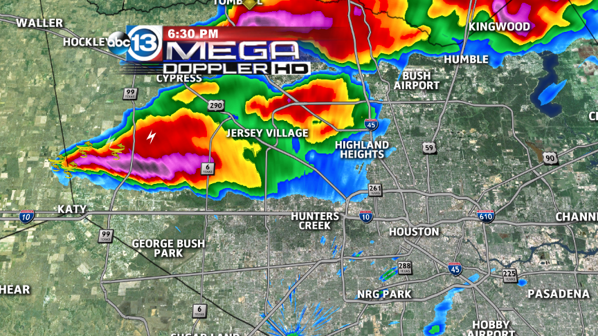 DonTraffic's tweet photo. This storm NE of Katy is beginning to intensify.  It's moving ESE and will be producing hail along I-10 soon. http://t.co/u5xR4ydQwB