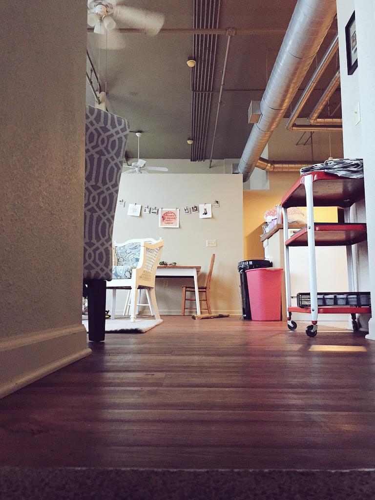 catesayswhat's tweet image. It's still a disaster, but at least it's looking more &amp;amp; more like my disaster 🙈📦 #sameish #differentzipcode