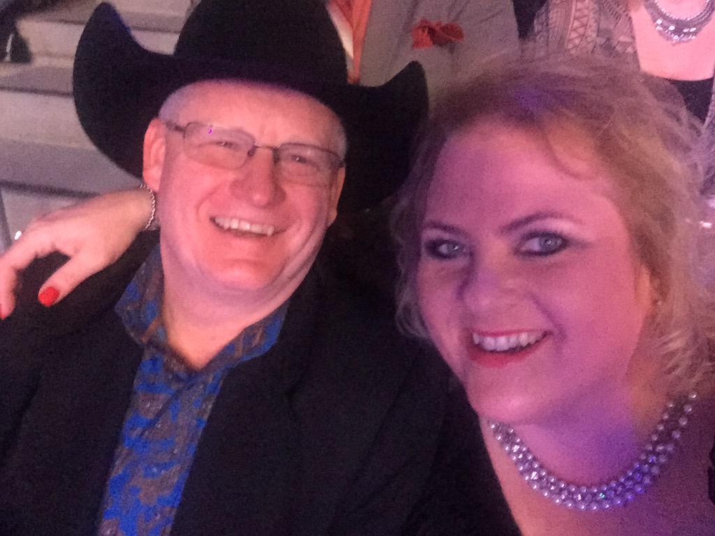 BevieAnderson's tweet photo. #ACMselfie http://t.co/1aHjxzcjD8