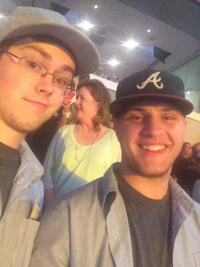 FulcherEvan's tweet photo. #ACMawards50 #acmselfie http://t.co/RocrpMCOy0