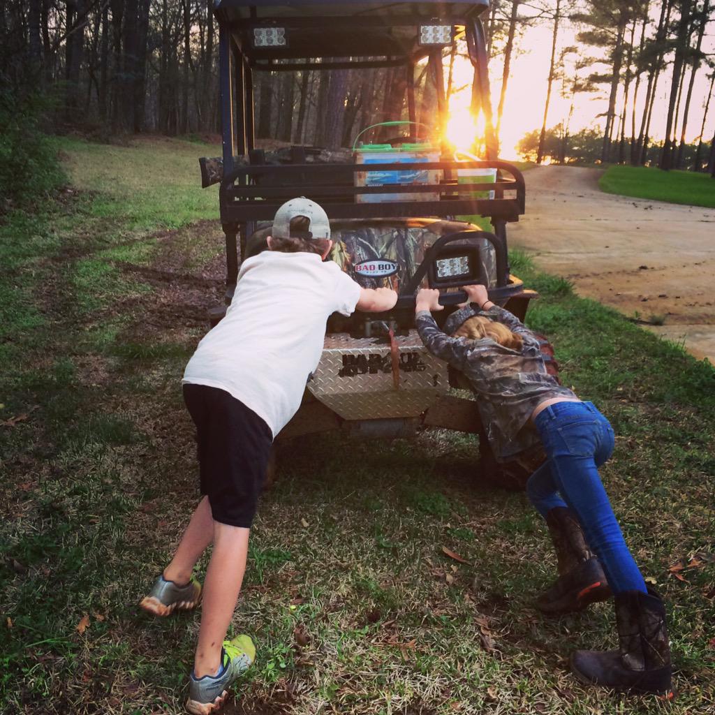 Haley__Heath's tweet image. Not sure what they are trying to but it made me laugh! @badboybuggies #pushinguphill #notstuck