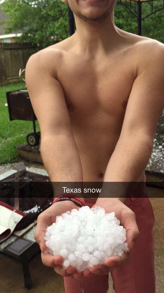 Coltin_zievert's tweet photo. SNOW DAY! http://t.co/Ml5gzCnfHi
