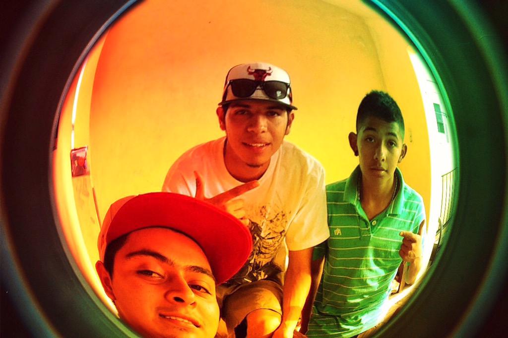 sakerLR17's tweet photo. LR producciones ✌🏽️😎 http://t.co/HW9TFSDCmd