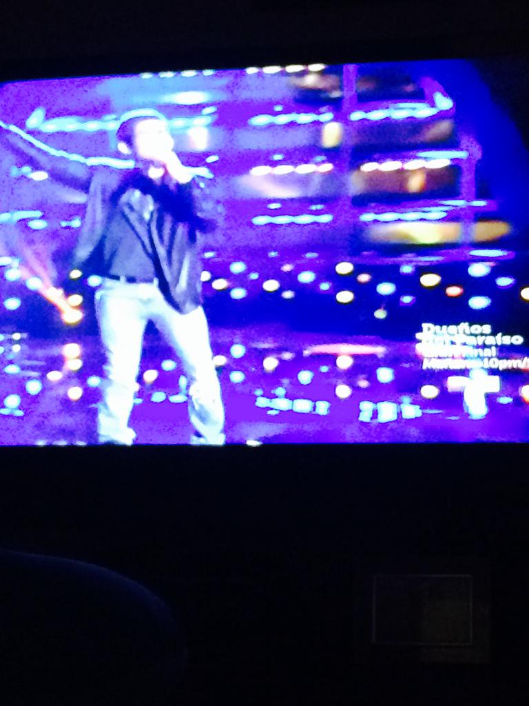 Mariaenamorado8's tweet photo. Viendo voz kids esta buenasooo http://t.co/WUyYtOFSSK