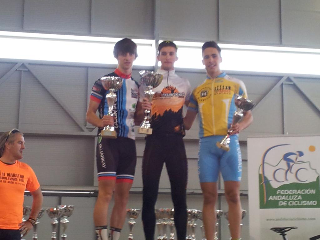 CazorlaBikeTeam's tweet photo. Mario y Raquel en el podium, enhorabuena a los dos y a todos nuestros corredores por darlo todo en esta carrera. http://t.co/JDCRG7dA1P