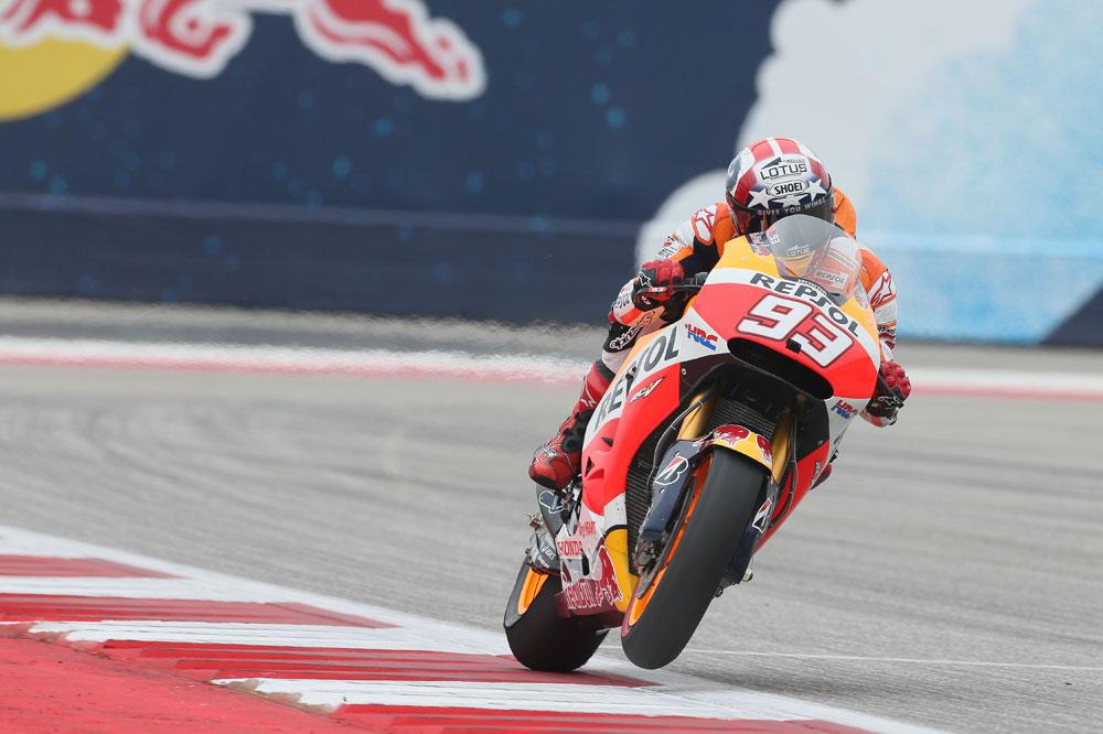 motociclismo_es's tweet photo. Marc Márquez, señor del Circuito de las Américas #MotoGP #COTA  http://t.co/nLzf891DRa http://t.co/a3wE0a9WgU