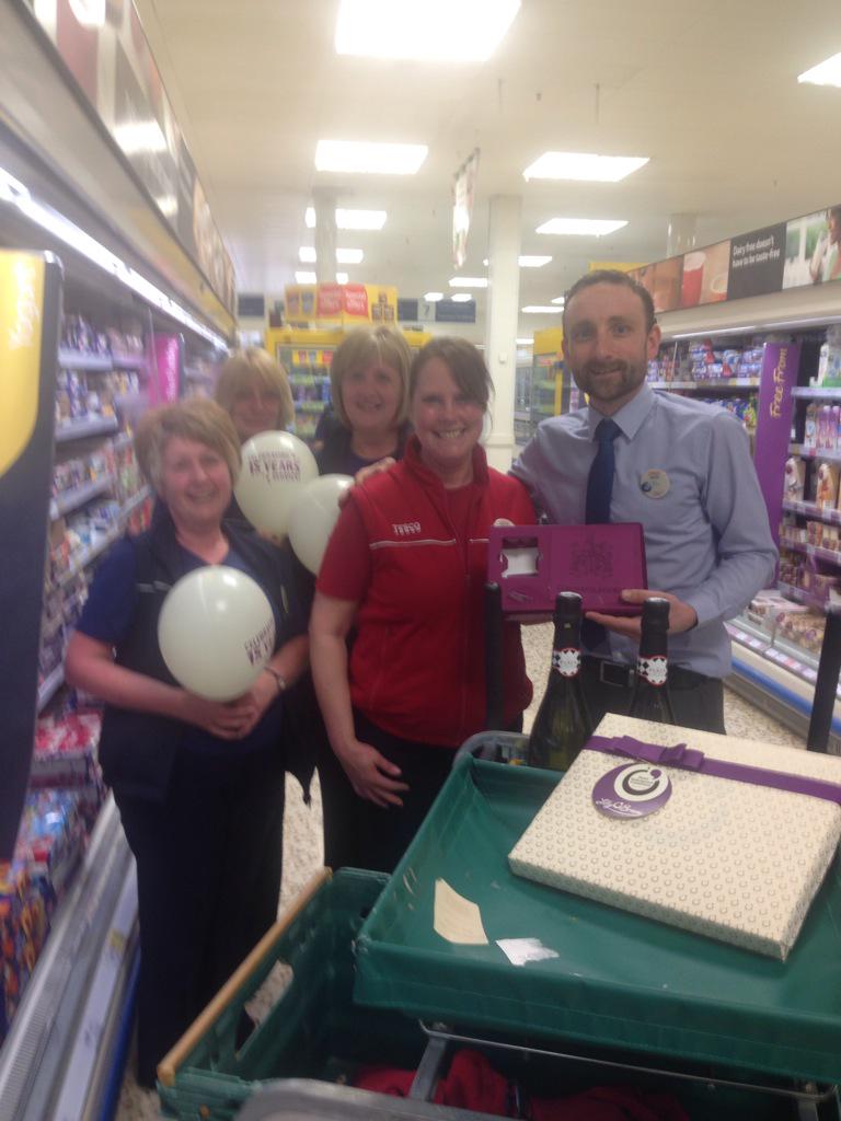 nicolasteele7's tweet photo. @its4bert Congratulations on reaching 15 years service... Thank you for your loyalty to the big T... Karen And Jenny. http://t.co/nJSHTYjMmz