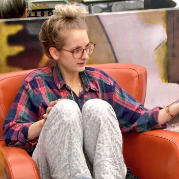 bbcanadajordan's tweet photo. Sarah icons #bbcansarah #BBCAN3 #fembots #BBLF http://t.co/A8sfsp2NJ0