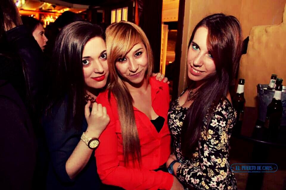 Luniiya's tweet photo. Vaya sábado nenaaaas 🔝👌 Os quiero de aquí al infinito multiplicado por miiiiil 💞 http://t.co/hBXQ5CeWOY