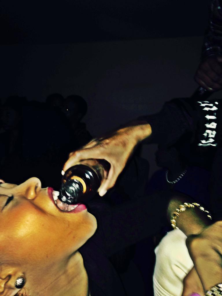 waterhead_reek's tweet photo. THAT PARTY LAST NIGHT WAS AWFUL CRAZY I WISH WE TAPED IT😎#PROJECTCOPPER http://t.co/tQl3I2OPZV