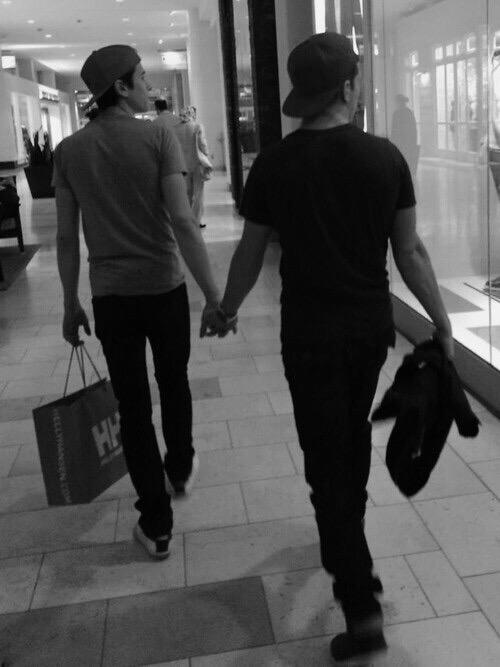 boys on boys (@boysonboy) on Twitter photo 