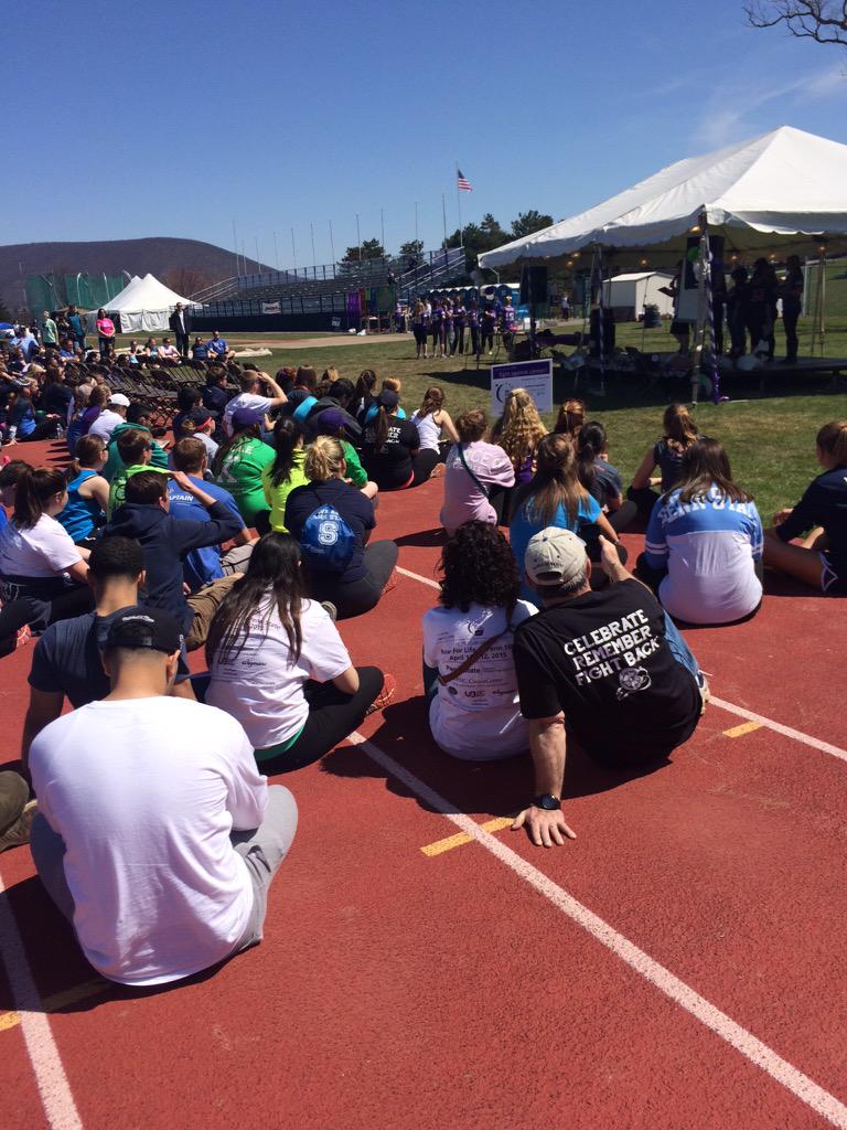 PollockHallsPSU's tweet photo. #PSURelayforLife @penn_state http://t.co/gOHg2RopNH