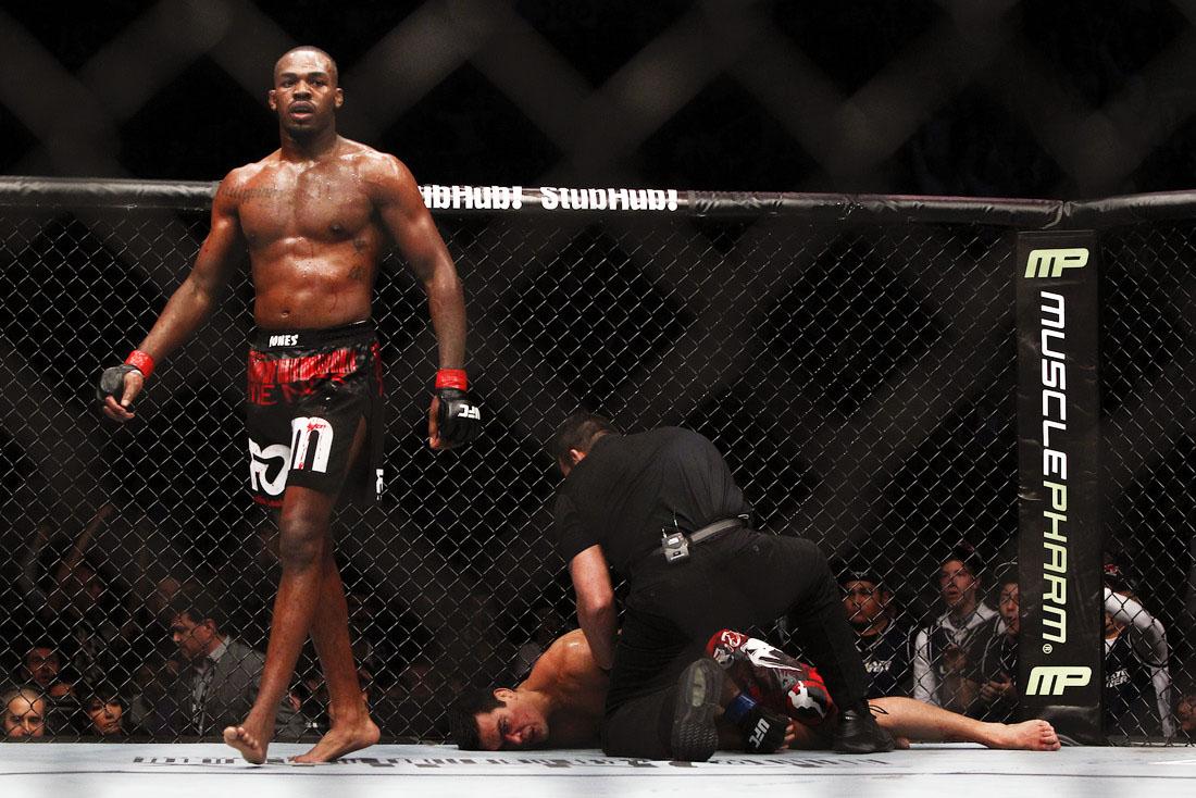 MMAHistoryToday's tweet photo. Love him or hate him,

there is no denying that Jon Jones is the best fighter in the world.

He could be the GOAT http://t.co/obDtRikGYO