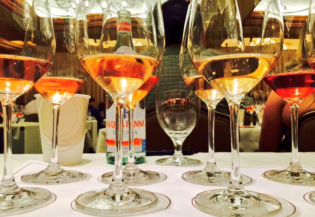 PalateXposure's tweet photo. My favorite jewels come in a #wine glass..
@PBFW #PBFW #pbfw2015 #Photography #travel http://t.co/LMtaIQFZFa