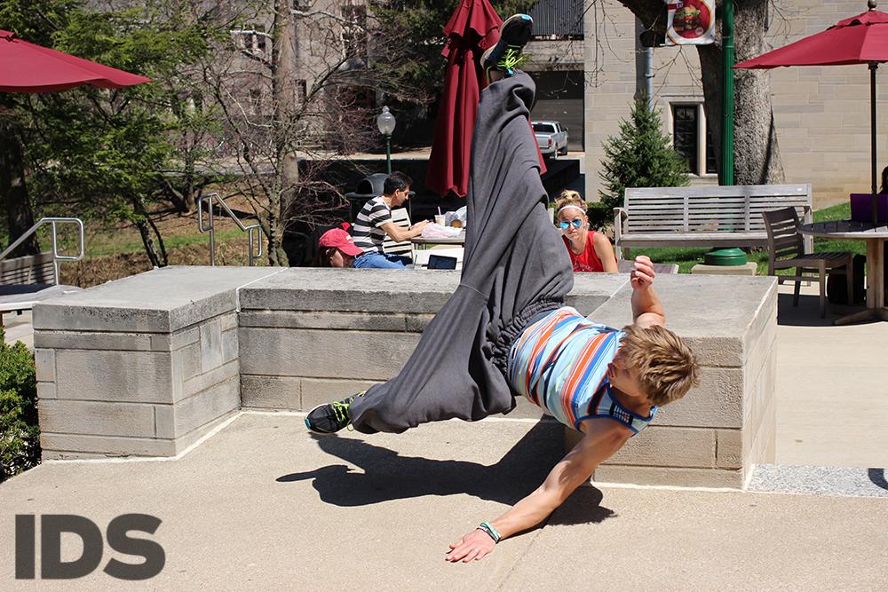 ids_visuals's tweet photo. IU Parkour and Free Running Club hosted its Collegiate Jam 2015 this weekend. PHOTOS: @Mitch_etchason http://t.co/H3Up2NTwXr