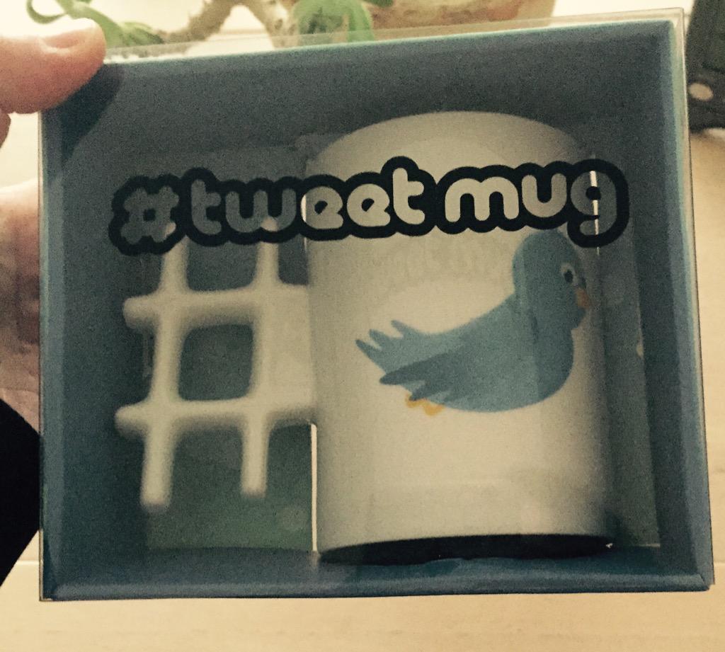 badrulbudur's tweet photo. Verspätetes Weihnachtsgeschenk. #tweetmug #offlinefreunde http://t.co/DlUOUWMjXB