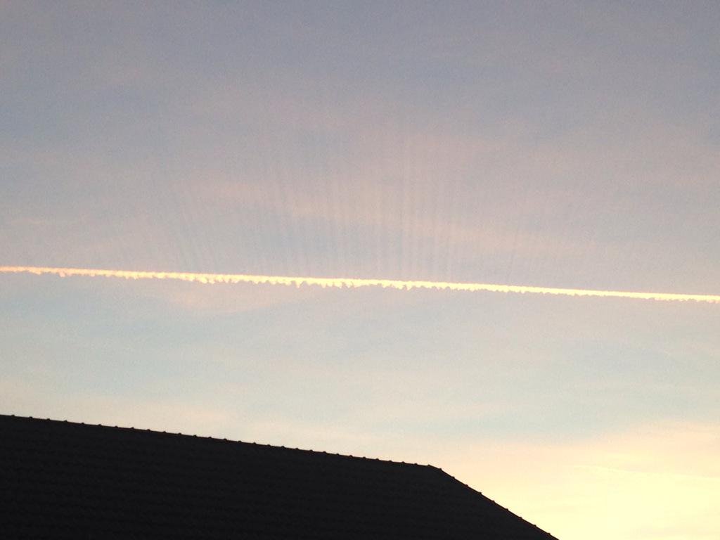 kolti82's tweet photo. @Veusberg Irgendwelche Theorien zu den vertikalen Streifen? http://t.co/tQVmscTJRB