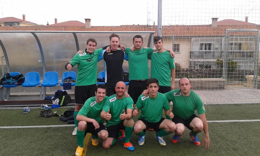 cdzasport's tweet photo. FINAL V COPA FUTBOL 7 AVILA
CAMPEON ESPACIO PADEL
FELICIDADES. http://t.co/lWeDnozAny