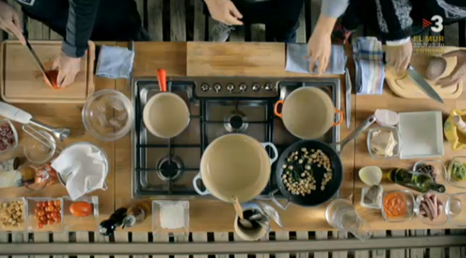 "<a href="/JacasJordi/">Jordi Jacas Ballesta</a>: En marxa un pa amb tomàquet per menjar-se a cullerades ;) a <a href="/MenuTV3/">Menú Degustació</a> amb <a href="/lluciaferrer/">Llucià Ferrer</a> i <a href="/elconvidatTV3/">El Convidat</a>