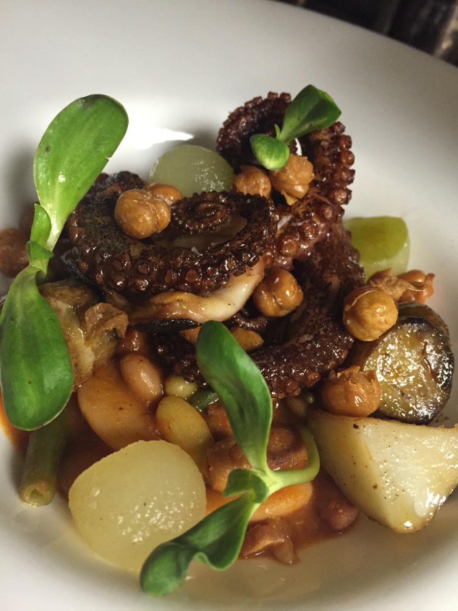 statesidephilly's tweet photo. Octopus with cassoulet, sun chokes, bay leaf compressed apples, and fried chick peas! Get it while you can. http://t.co/utg9dsa8d6