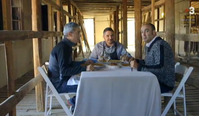 "<a href="/JacasJordi/">Jordi Jacas Ballesta</a>: Avui hem posat <a href="/elconvidatTV3/">El Convidat</a> a la taula de <a href="/MenuTV3/">Menú Degustació</a>. <a href="/lluciaferrer/">Llucià Ferrer</a> era bo el pa amb tomàquet 2.0? "