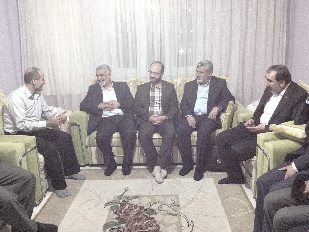 Şehid Yasin Börü'nün de ailesini ziyaret ettik
Yasin 16'sında şehid oldu. Kardeşi Meryem Betül 1 yaşında umreye gitti