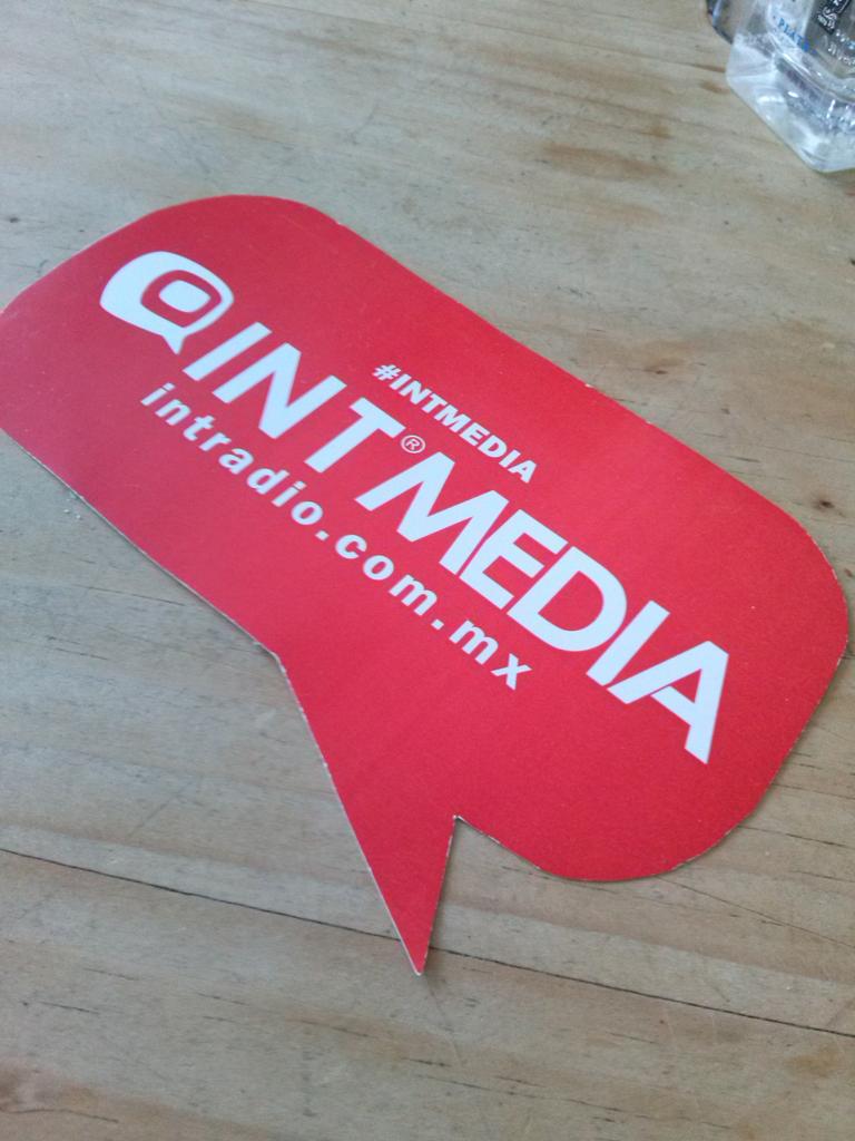 dottirr's tweet photo. #Sábado con @intmediia #INTMEDIA http://t.co/TxHgB1HdSn