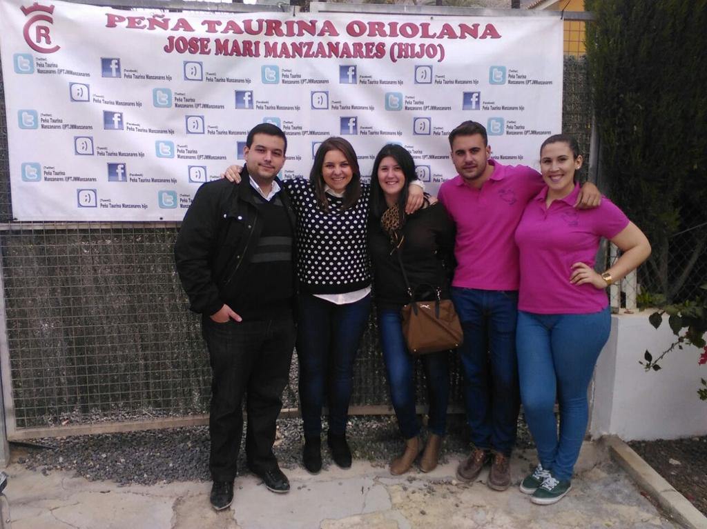 Blanquiiita_'s tweet photo. Buen dia en @PTJMManzanares @JMManzanares disfrutando @Sandra_645 @SilvanaBeneite @GonzaloLaus  #antonio http://t.co/nWiiJ3dw9c