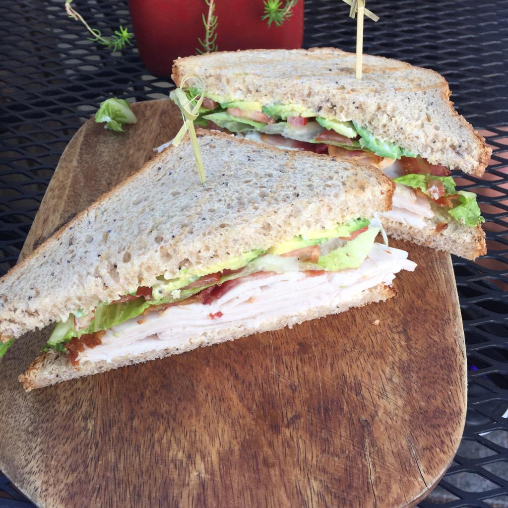 UlrichCapaul's tweet image. Found a new BOMB sandwich spot in SF :) #BackYardKitchen #nofilter