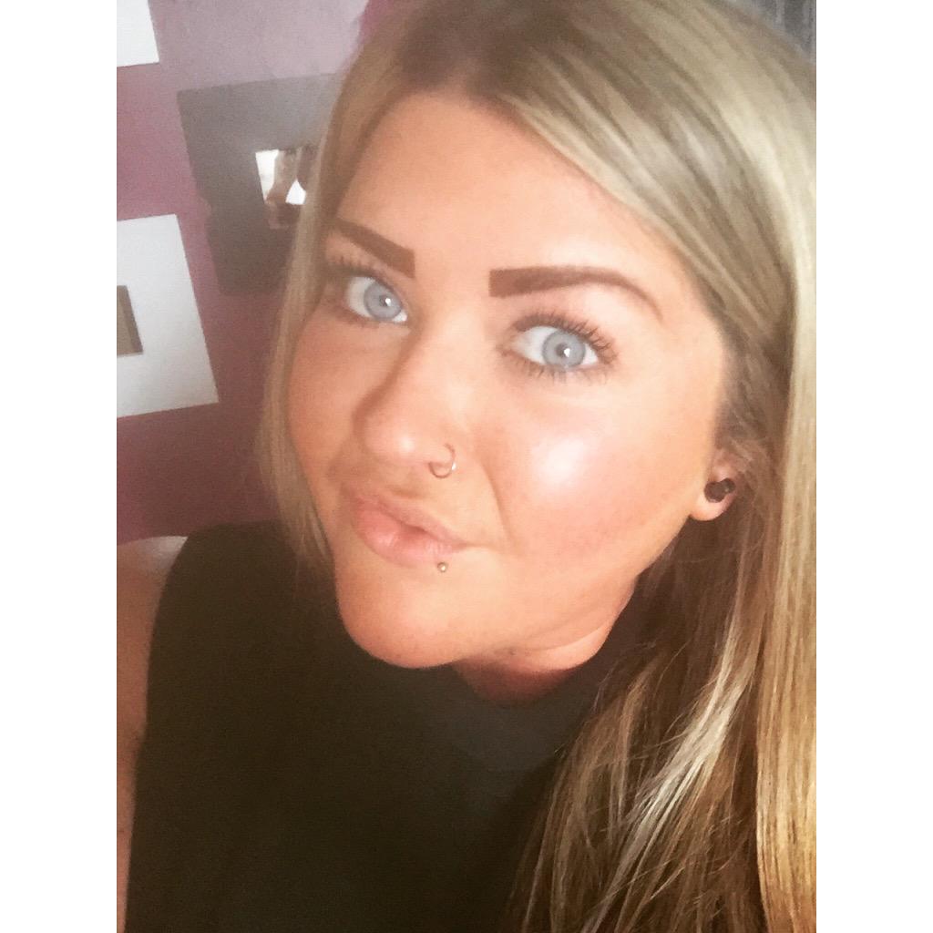 GillBryans's tweet photo. 💅🌚 http://t.co/Y3M7oSPqD0