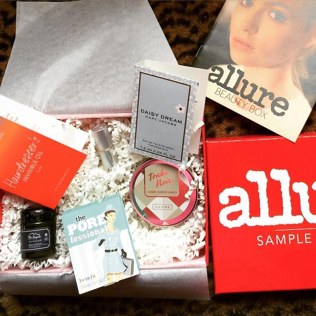 poshonabudget's tweet photo. Got this cool box of goodies from @alluremagazine@samplesociety #allure #samplesociety @janeiredale @benefitcosmeti… http://t.co/IU4xE8Uenx