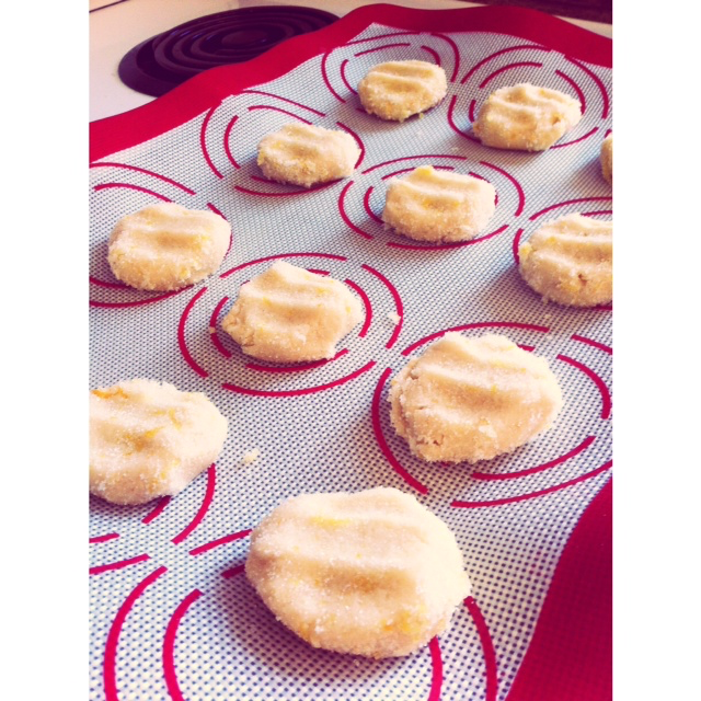 TrinDons's tweet photo. Can you guess what kind of cookies Ariel is making? Come try some TONIGHT in Rigby Room 7 pm. #Stressless http://t.co/cu3l1hooy0