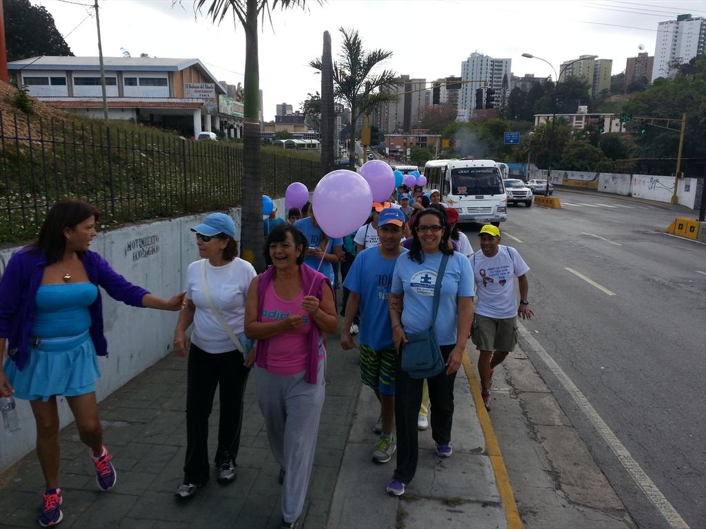 TuProfeEspecial's tweet photo. #padreespecial #caminataazulyvioleta http://t.co/qMEB8qNXo4