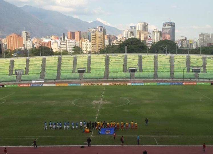 AraguaFC's tweet image. Suenan las notas del Himno Nacional. #VamosAFC