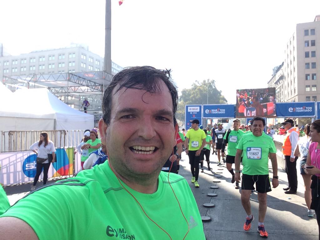 fdutilh's tweet image. @msalasjuri @fdutilh 21 k, 2:15, primera 1/2 maratón! Buenísima, gente te lleva cuando uno se cansa. Vamos x 42!