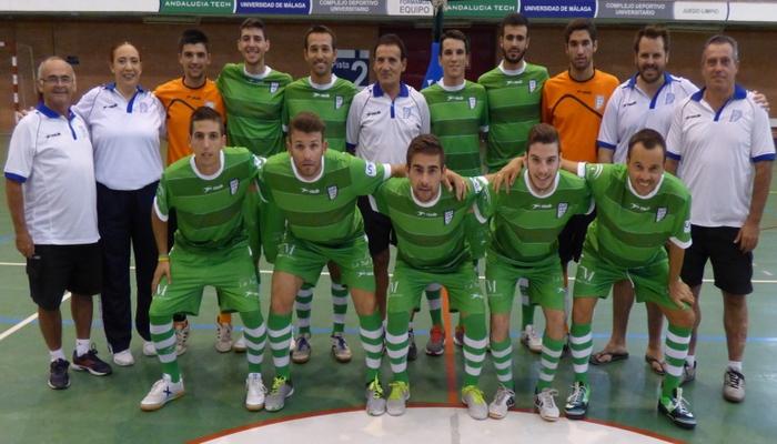 UMA_Antequera's tweet photo. Solo falta el último escalón  UMA quiere notar que confías en ellos, así que #UMAPrimera
RT Si confías en el equipo http://t.co/8PWoJWa99L