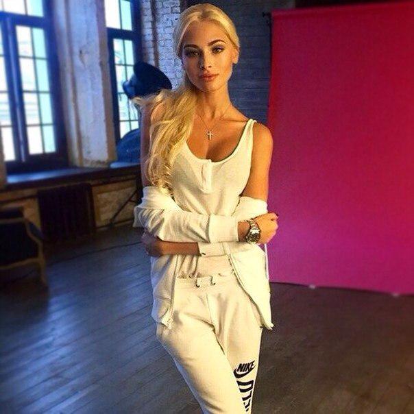 AlenaShishkova's tweet image. С праздником всех православных! С великой светлой Пасхой! Всем добра, мира, любви и тепла!... instagram.com/p/1X7pjJgUvl/