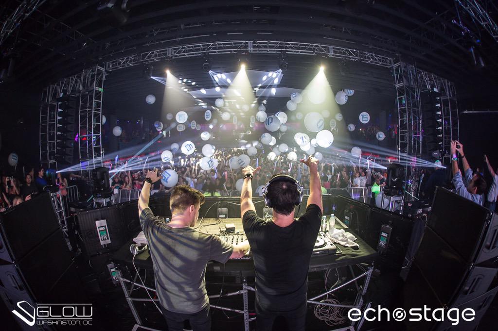 ClubGlow's tweet photo. #NWPmemories #15YearsOfGLOW http://t.co/UbIune0Qb1