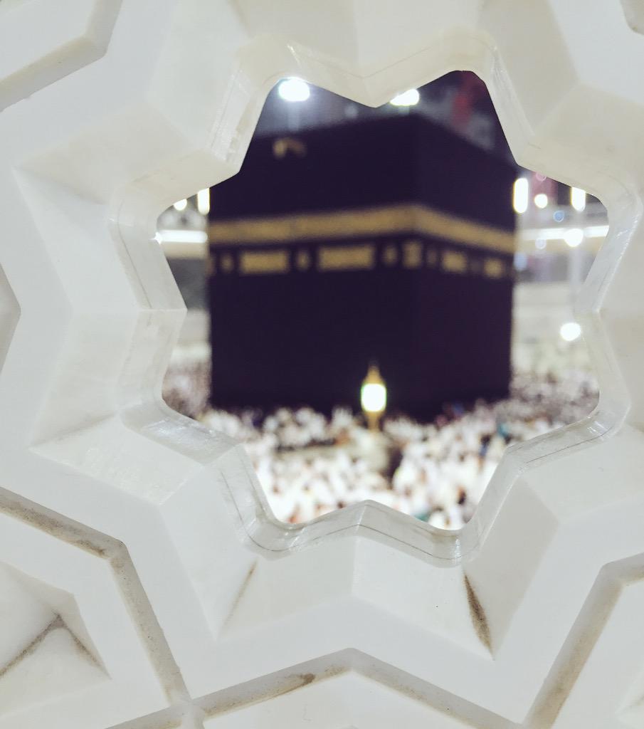 KAAA990's tweet image. الحمدلله عمره ولا احلى .. طيبه وميسره ❤️

ملاحظة : رمز مكة الاول الكعبة المشرفه وليس &quot;برج الساعة&quot;