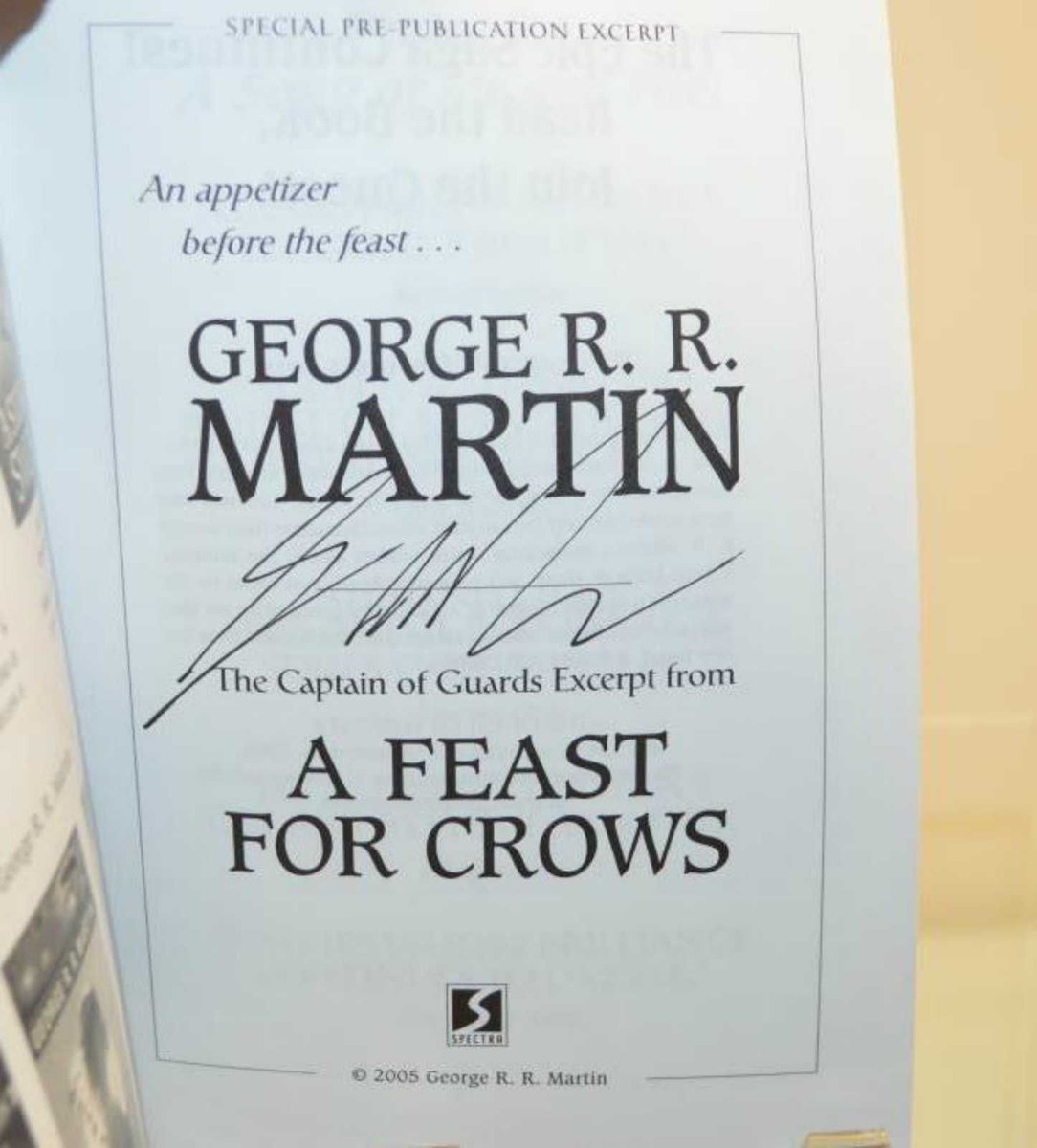 2Heads2Spikes's tweet photo. #GameOfThrones giveaway: RT for entry. 4 Signed Items
Special GRRM signed excerpt 
http://t.co/QSc1OSH904 … … … … http://t.co/RA8DEEVPz2