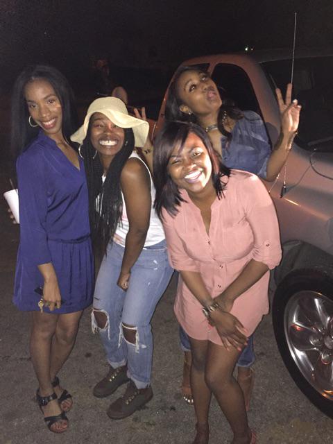 beautyNbrains09's tweet photo. Running through the 6 with my woes "drake voice" @2cparis http://t.co/e25X6meNnY