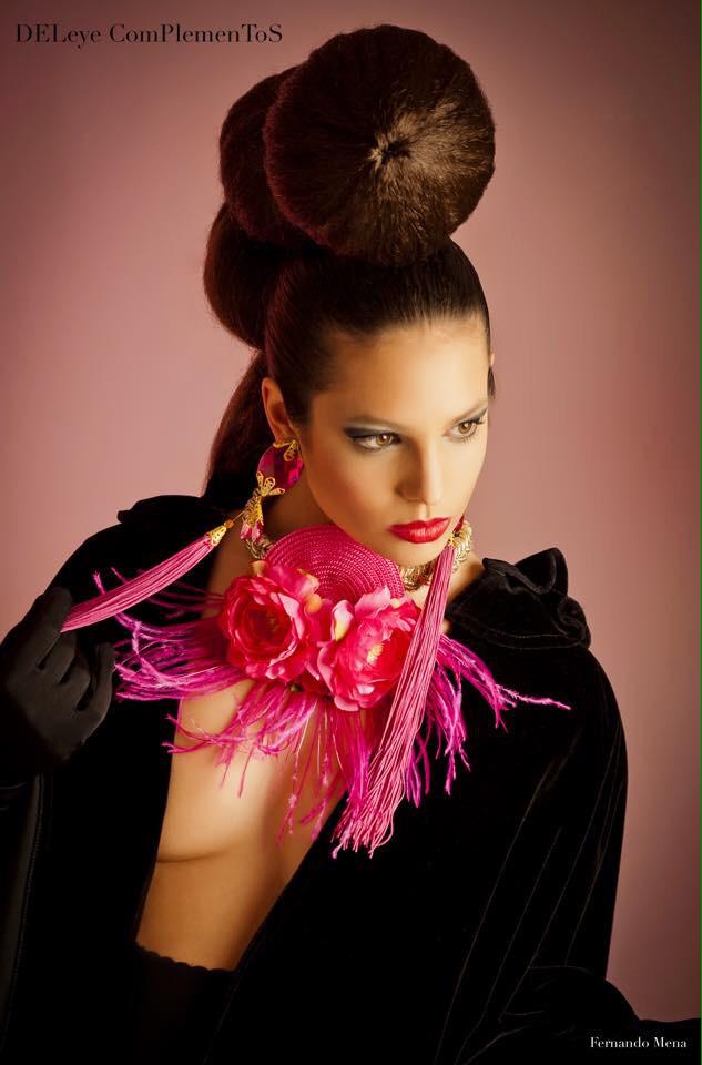 deleyecomplemen's tweet photo. @Devilisawoman guapisima nos encanta tu estilo!!! Que te parece nuestros complementos? http://t.co/JzWv3E1Krt