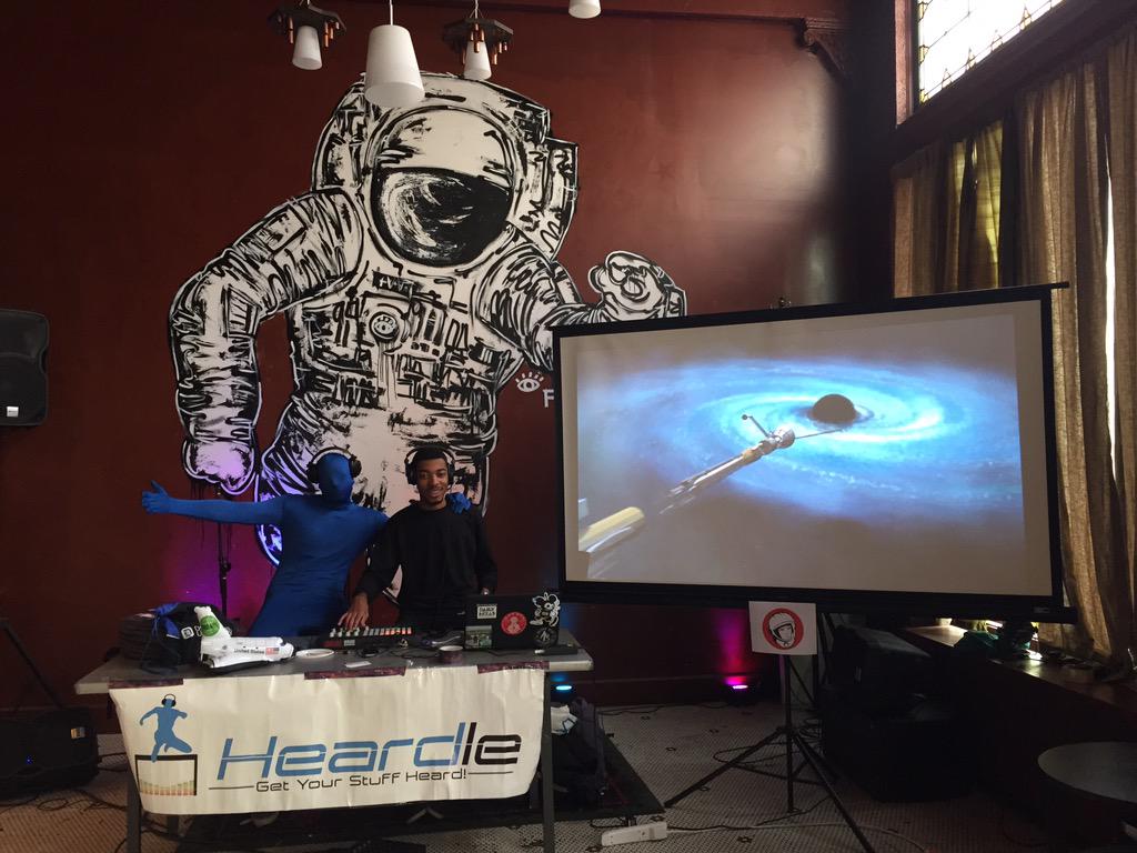 STEMchallenges's tweet photo. Space is awesome! #YurisNight http://t.co/0WsBMnVdyv