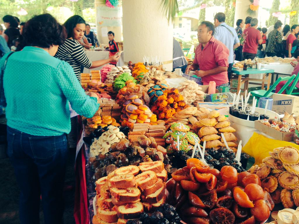 lilianacabrerau's tweet photo. Fue un gusto recordar la tradicional muestra gastronómica!!#Coletolandia #TradicionMx http://t.co/5ei2dOjQIH