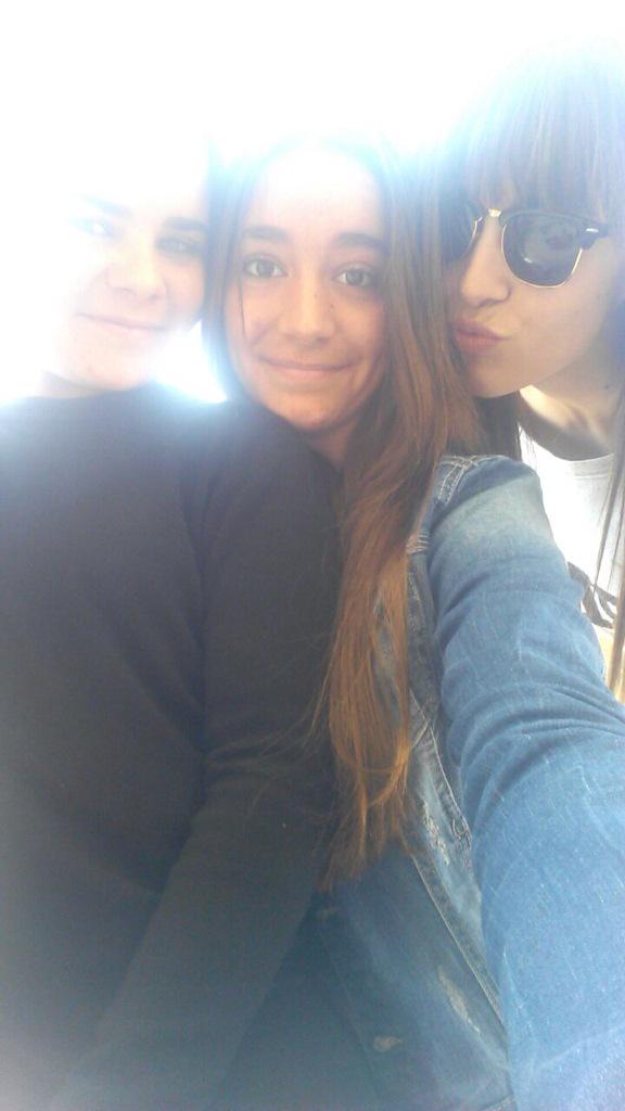 GloriaAnguis's tweet photo. Rodaje G2 @ClasesGloriaAng OS ADORO! Un gran dia en familia! http://t.co/kR7YD3VIdf