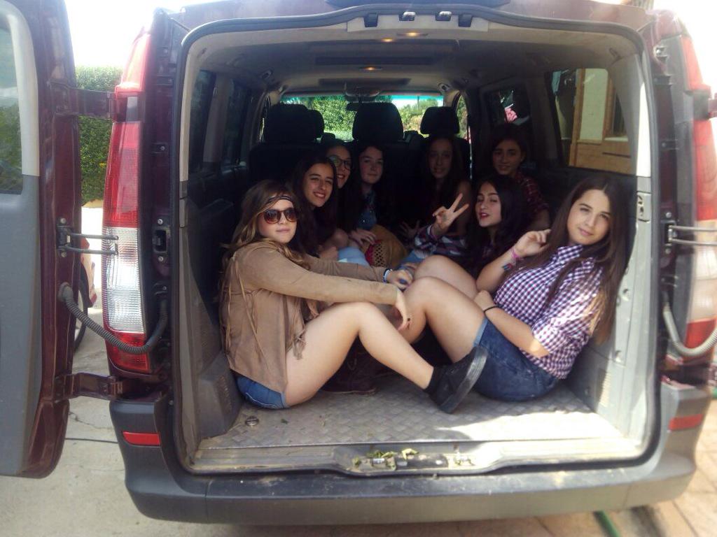 GloriaAnguis's tweet photo. Rodaje G2 @ClasesGloriaAng OS ADORO! Un gran dia en familia! http://t.co/kR7YD3VIdf